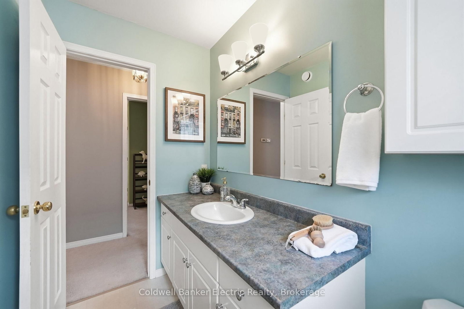 854 Abbey Lane • Peterborough, ON photo 14