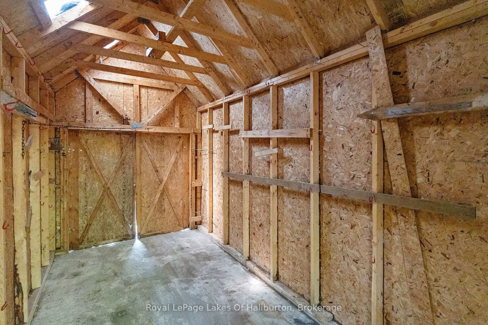 1046 Placid Lane • Algonquin Highlands, ON photo 12