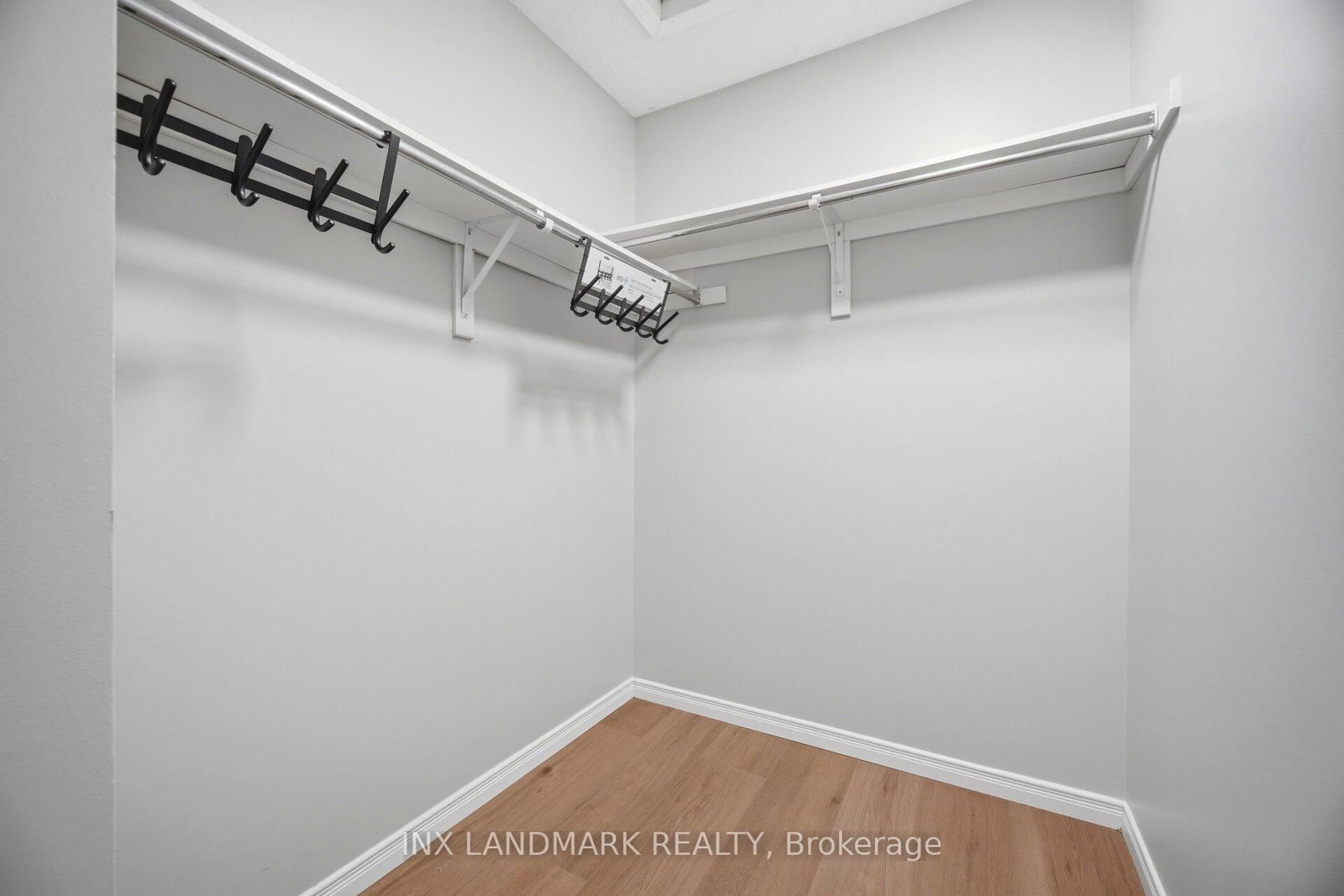4 Tate Street • Brantford, ON photo 23