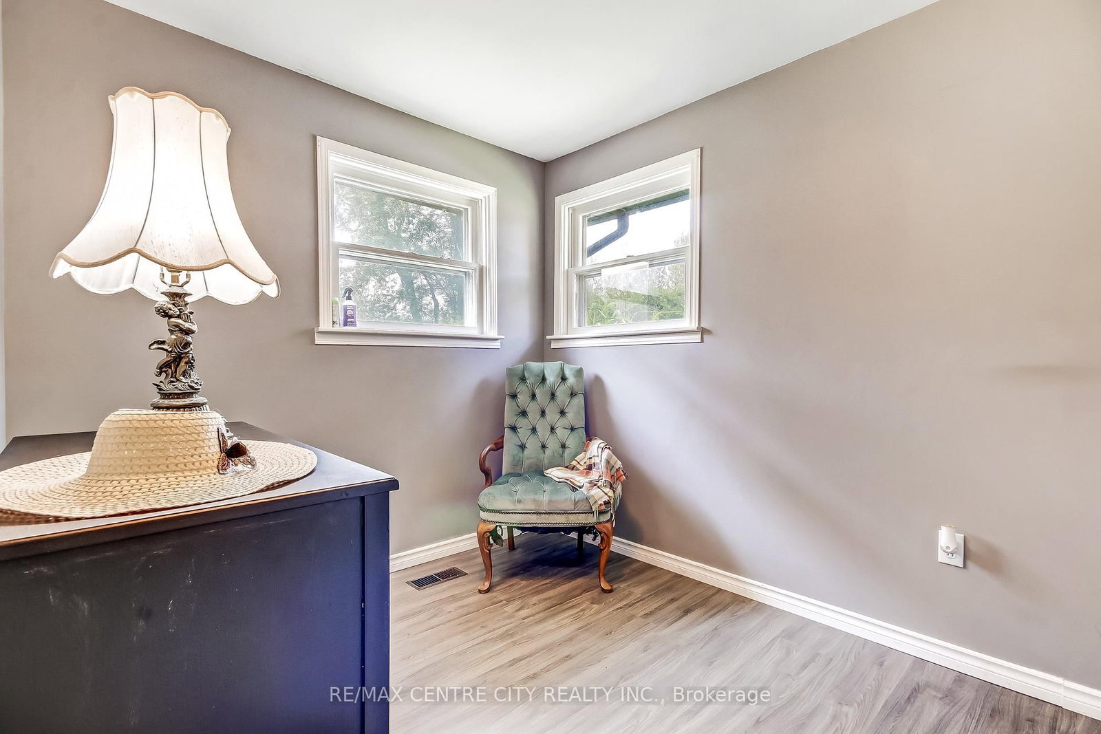 350 Warren Street • Central Elgin, ON photo 12