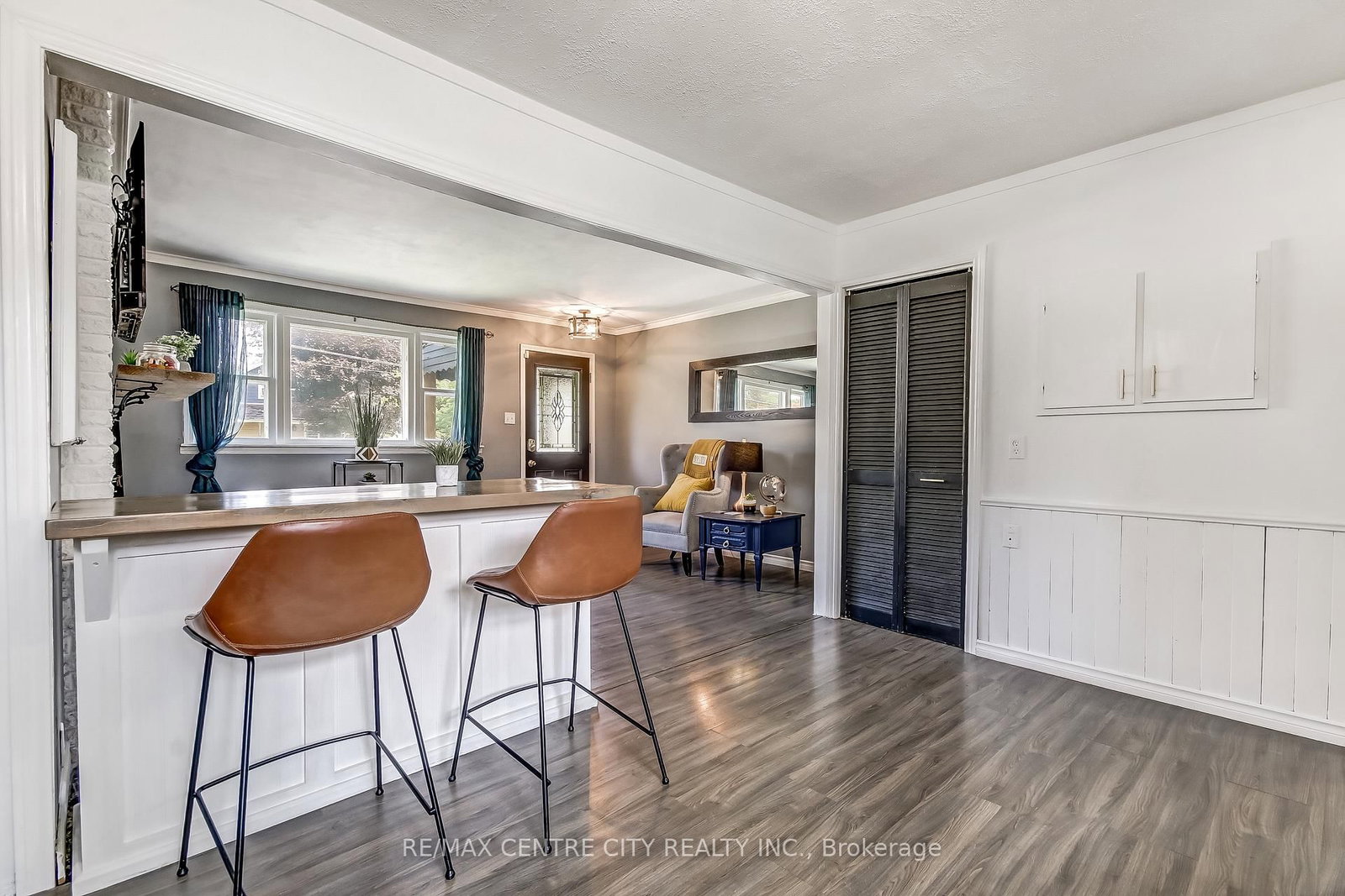 350 Warren Street • Central Elgin, ON photo 6