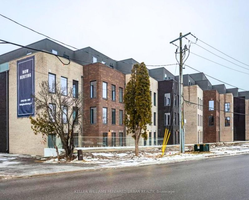 216 - 325 University Avenue W