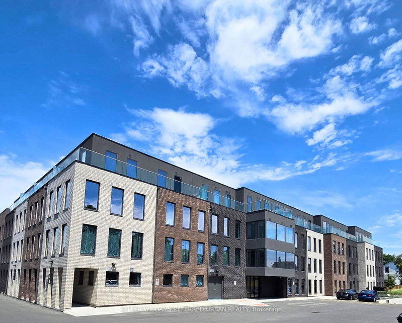 303 - 325 University Avenue W