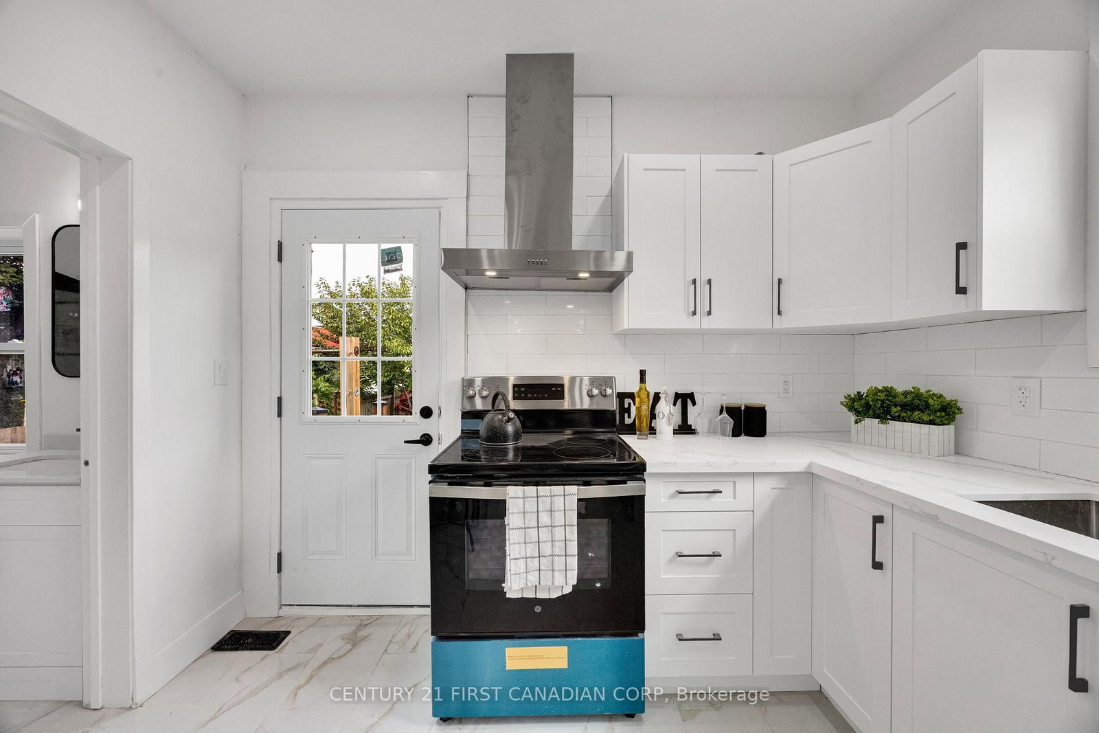 328 Oakland Avenue • London East, ON photo 17