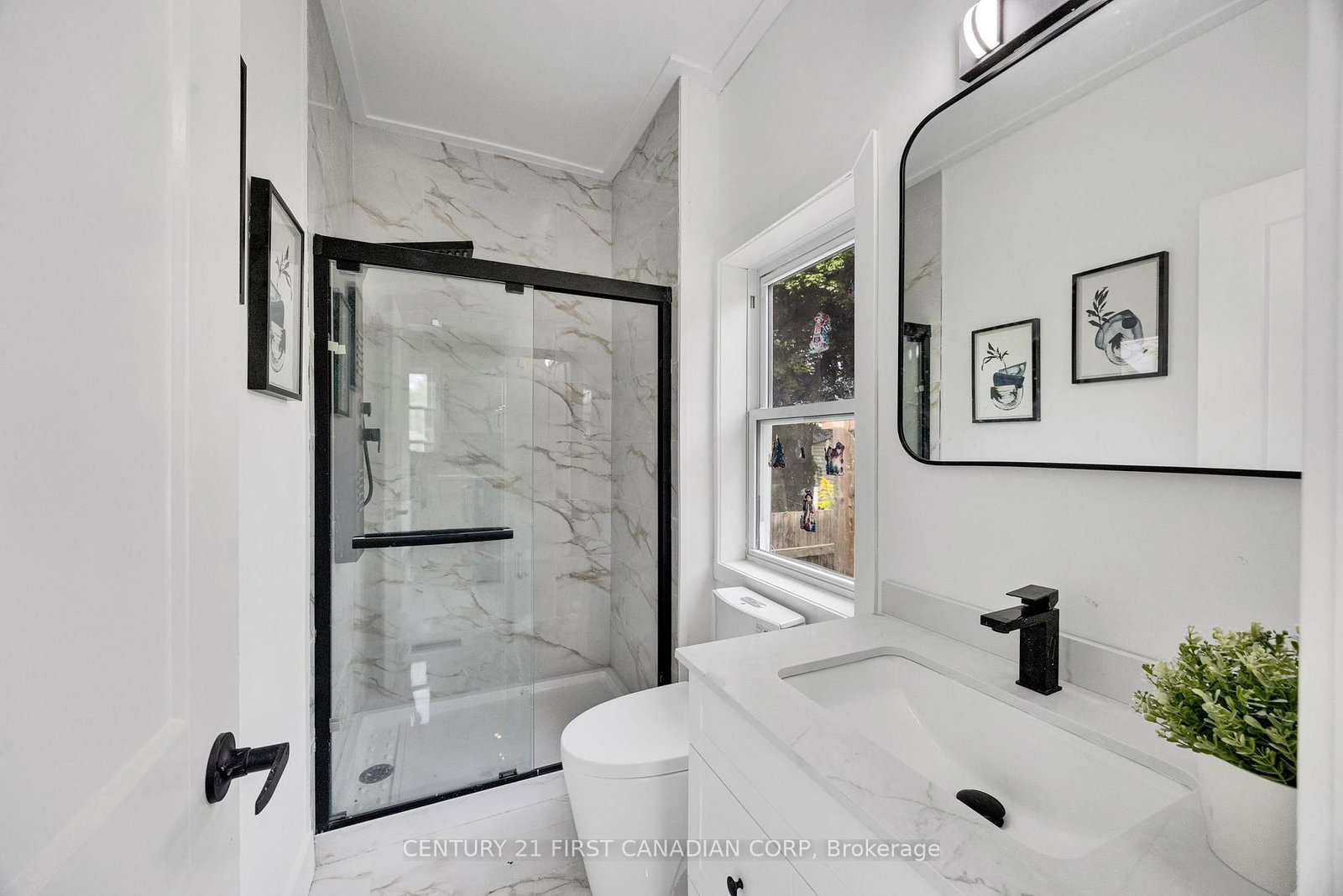 328 Oakland Avenue • London East, ON photo 25