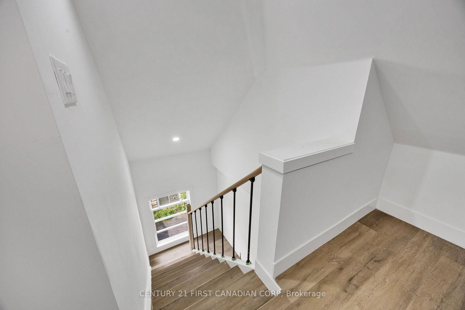 328 Oakland Avenue • London East, ON photo 26