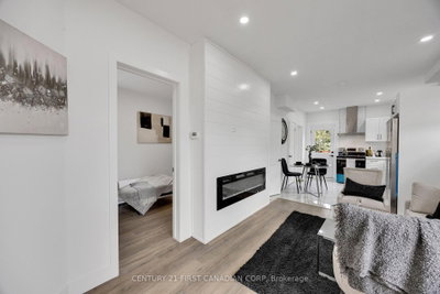 328 Oakland Avenue • London East, ON photo 9