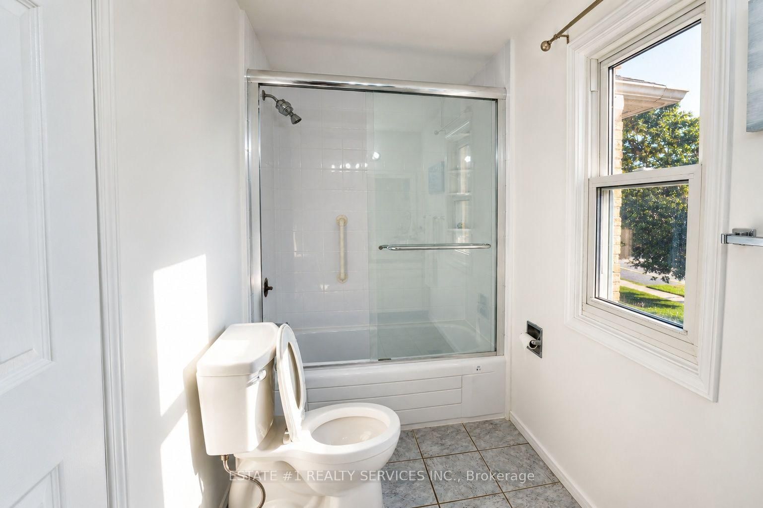 35 Golden Meadow Drive • Kitchener, ON photo 33