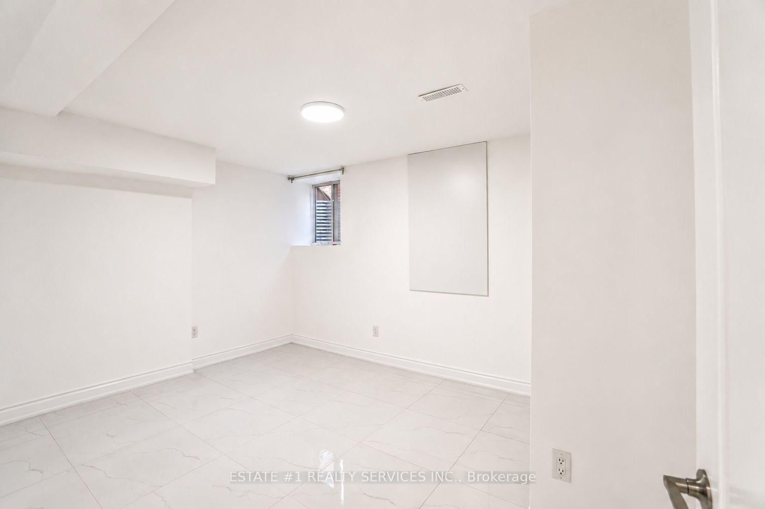 35 Golden Meadow Drive • Kitchener, ON photo 38