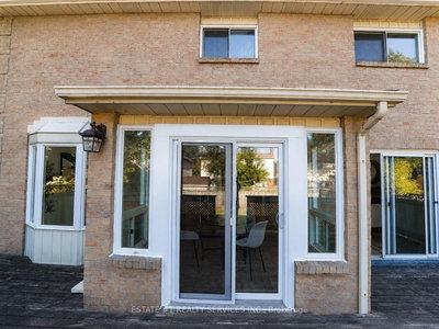 35 Golden Meadow Drive • Kitchener, ON photo 5