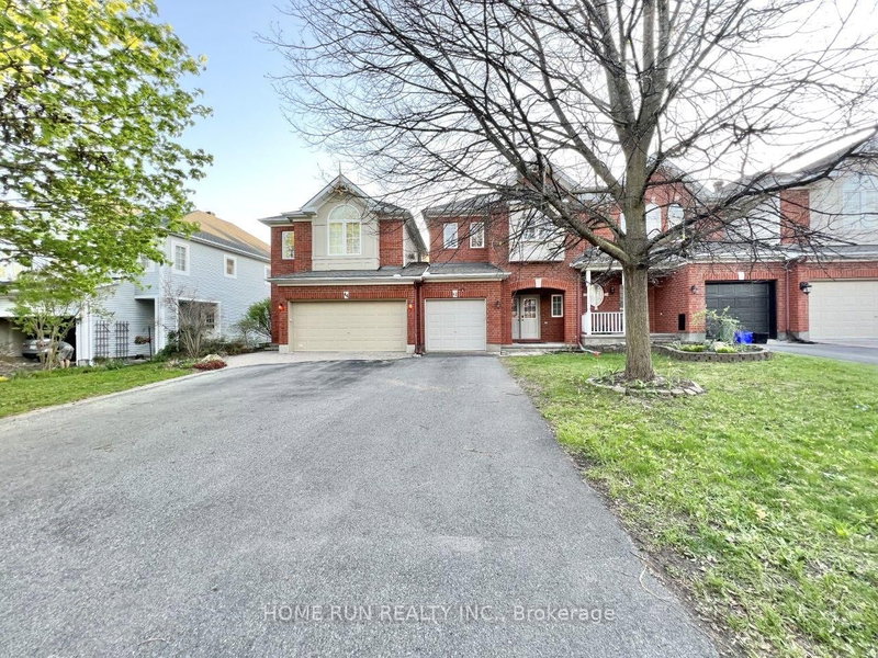 42 Hemlo Crescent