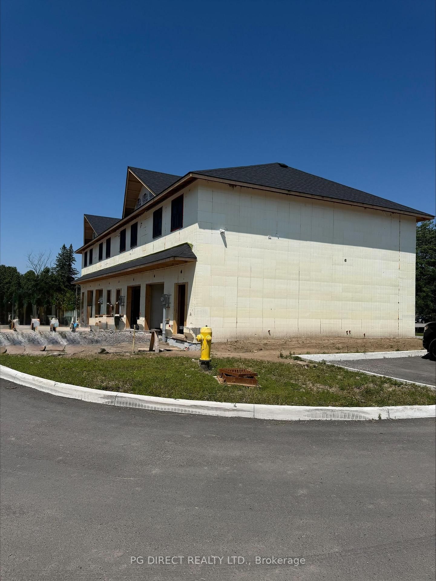 8 Edith Lane • Quinte West, ON photo 4