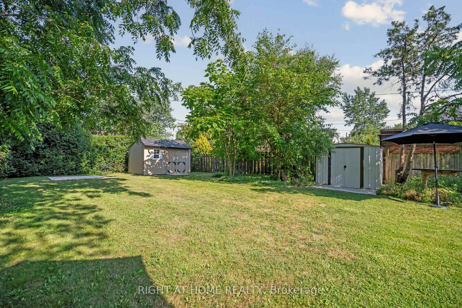 105 Glenridge Avenue • St. Catharines, ON photo 20