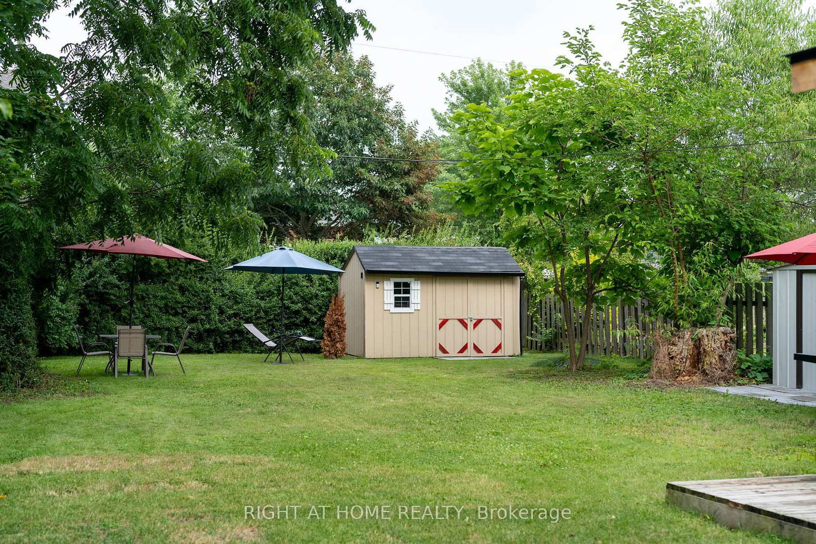 105 Glenridge Avenue • St. Catharines, ON photo 24