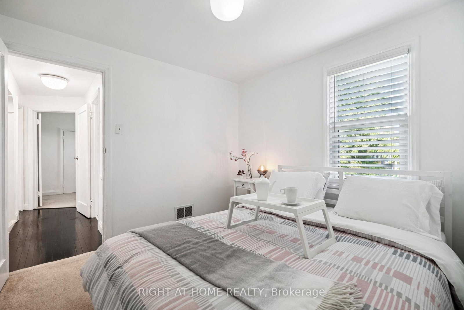 105 Glenridge Avenue • St. Catharines, ON photo 38