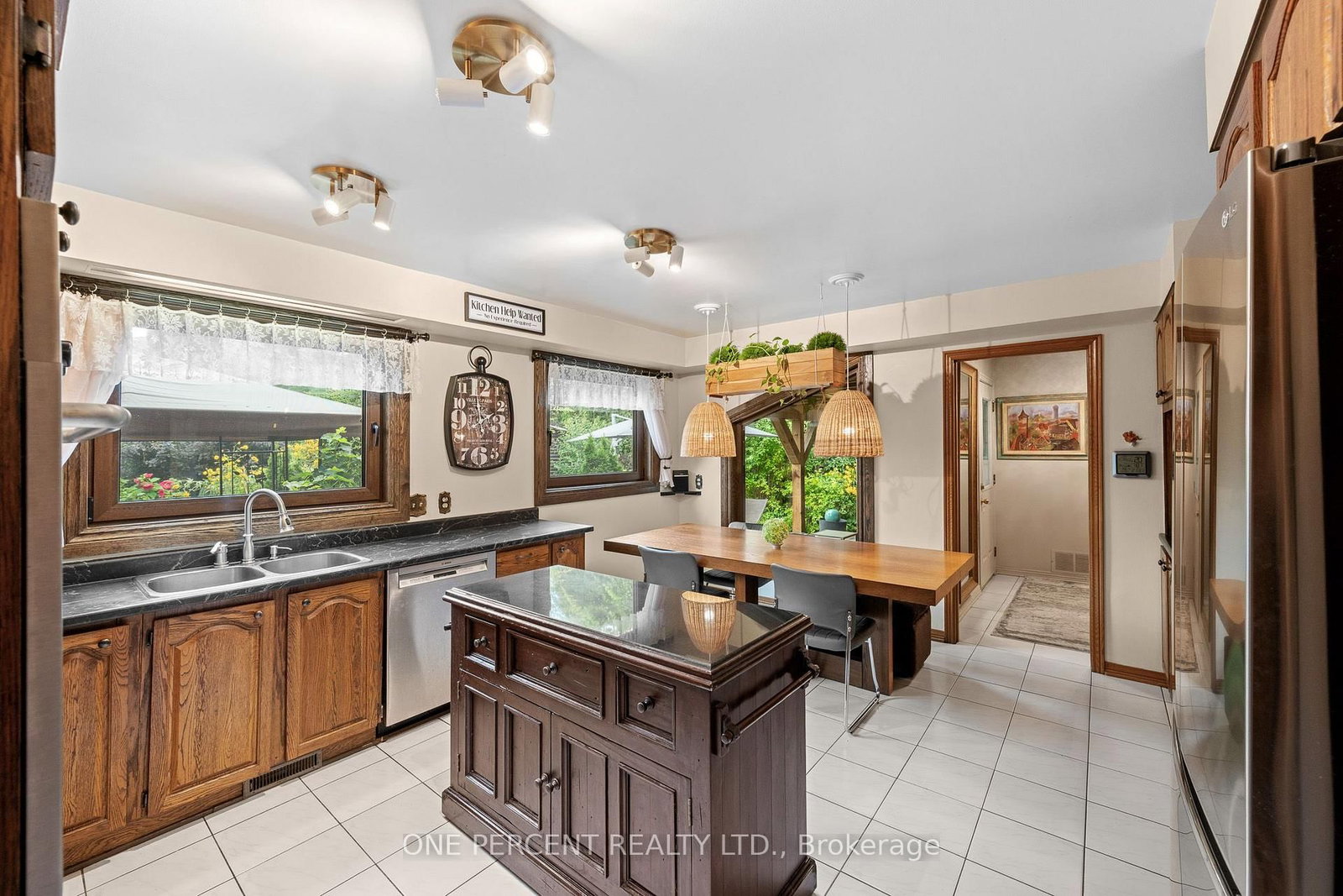 1606 Ortona Avenue • Ottawa, ON photo 14