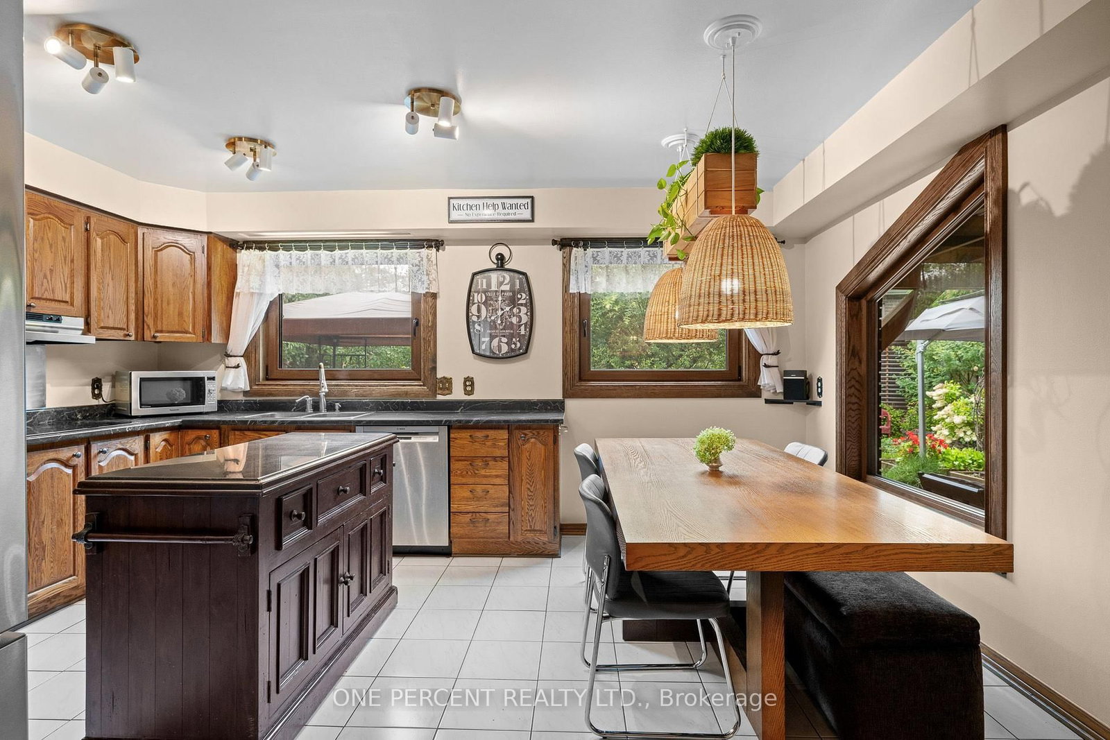 1606 Ortona Avenue • Ottawa, ON photo 15