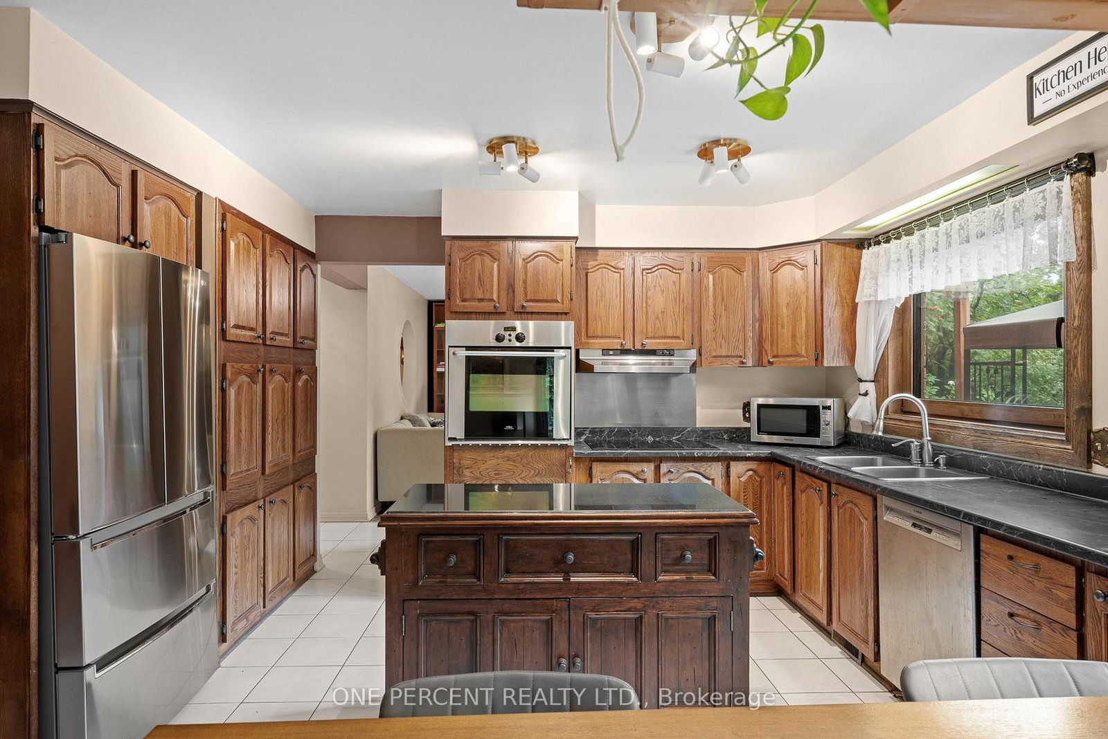 1606 Ortona Avenue • Ottawa, ON photo 17
