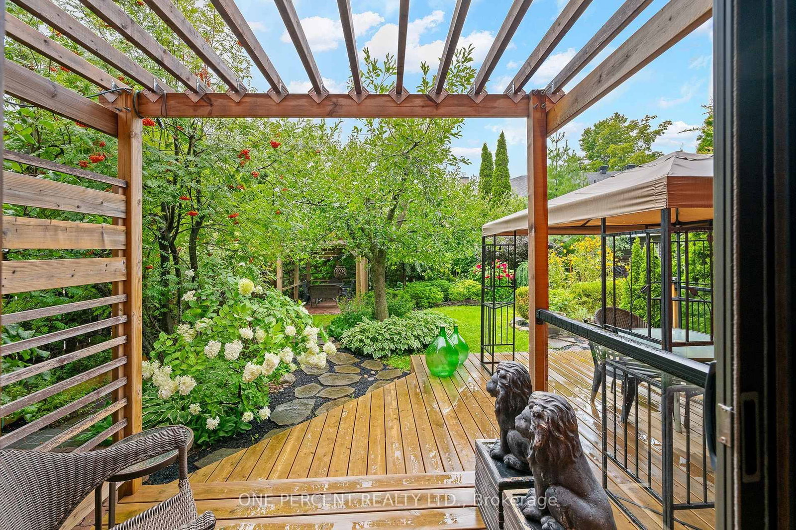 1606 Ortona Avenue • Ottawa, ON photo 36