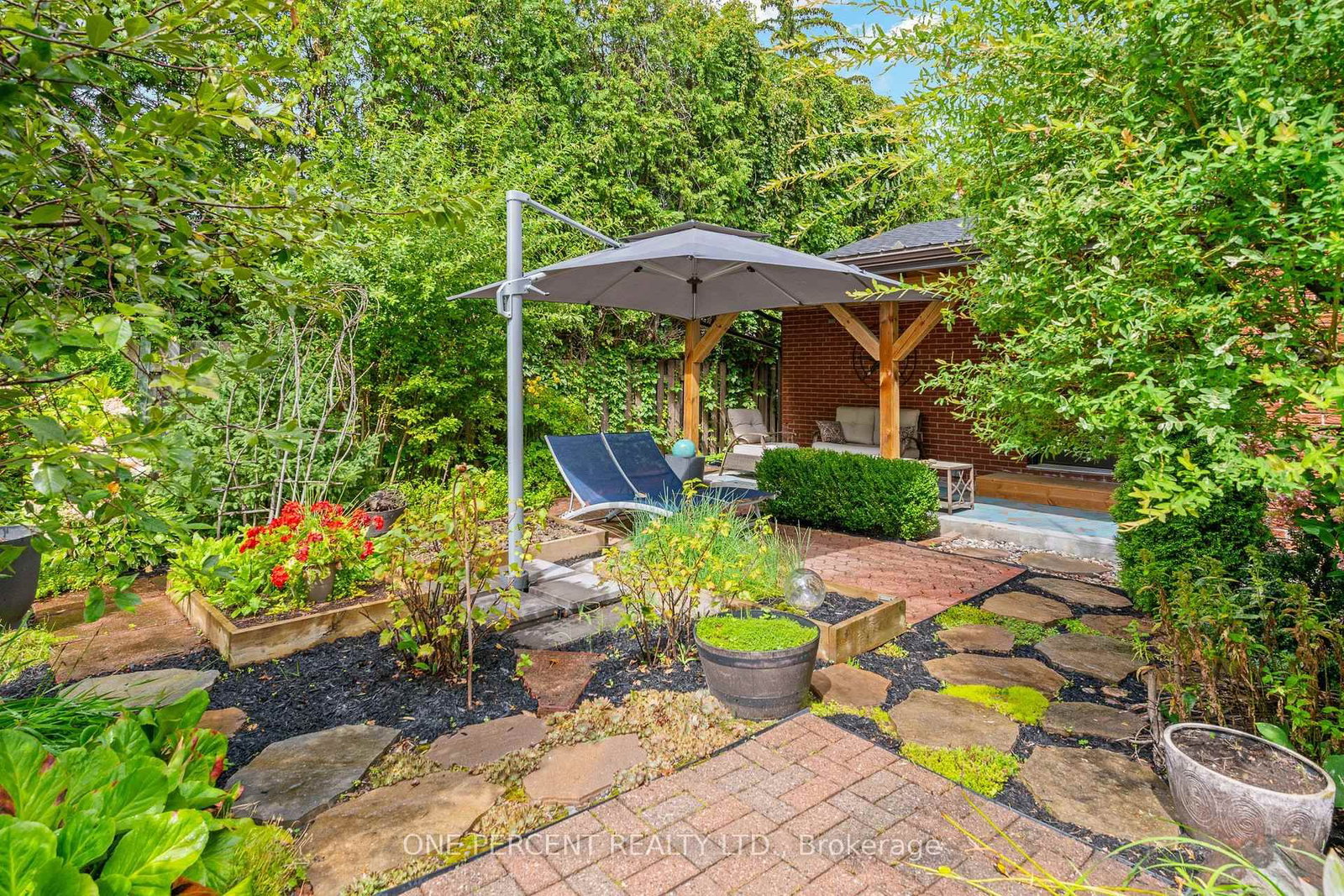 1606 Ortona Avenue • Ottawa, ON photo 41