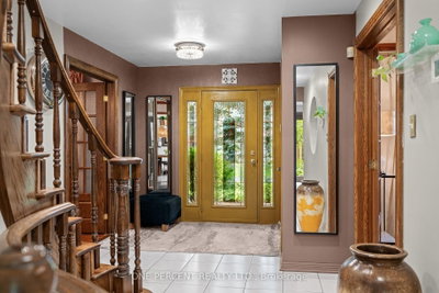 1606 Ortona Avenue • Ottawa, ON photo 5