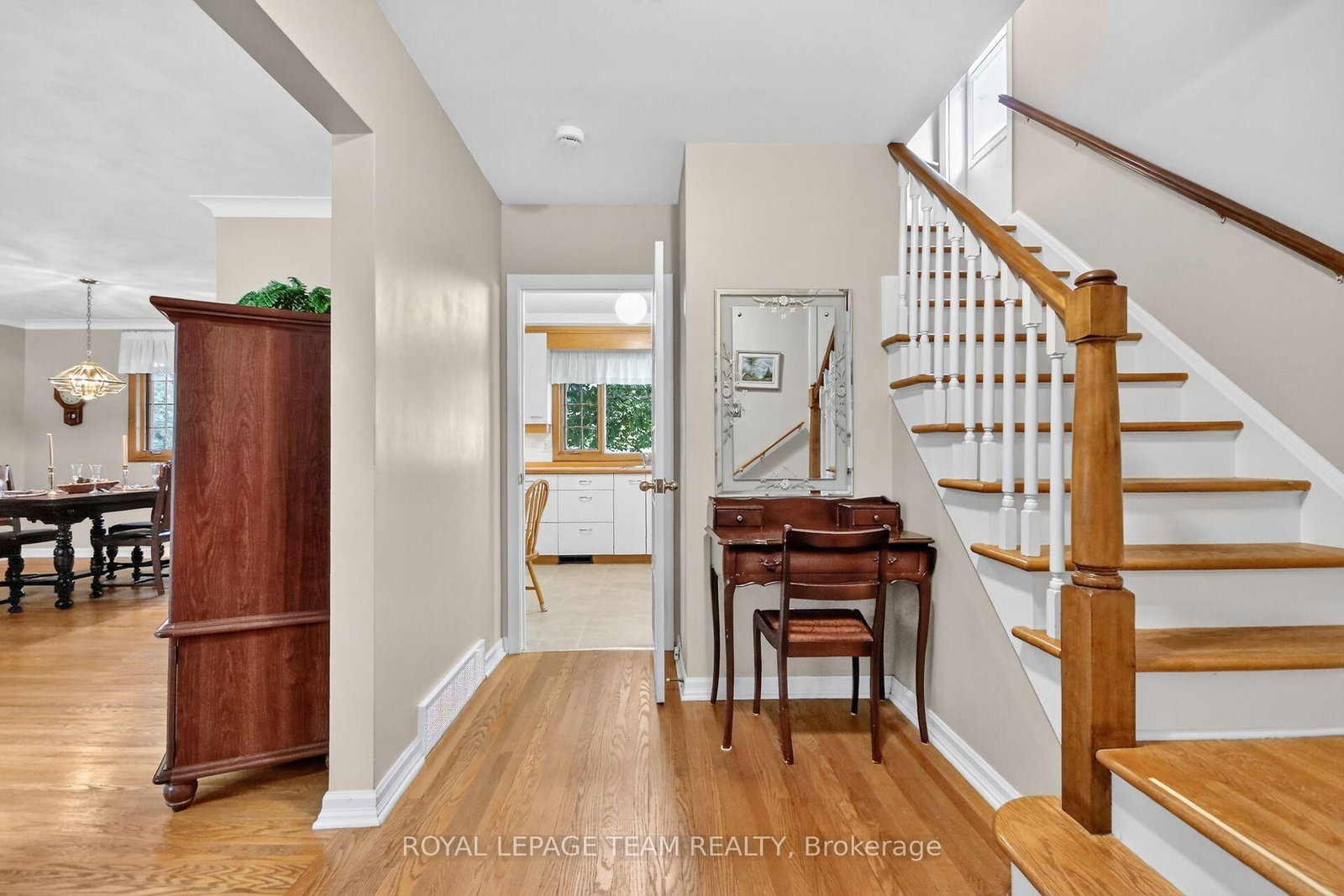 957 Winnington Avenue • Ottawa, ON photo 6