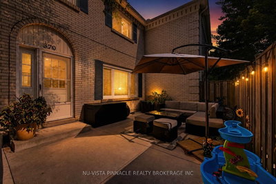 370 Homestead Court • #13 • London North, ON photo 2