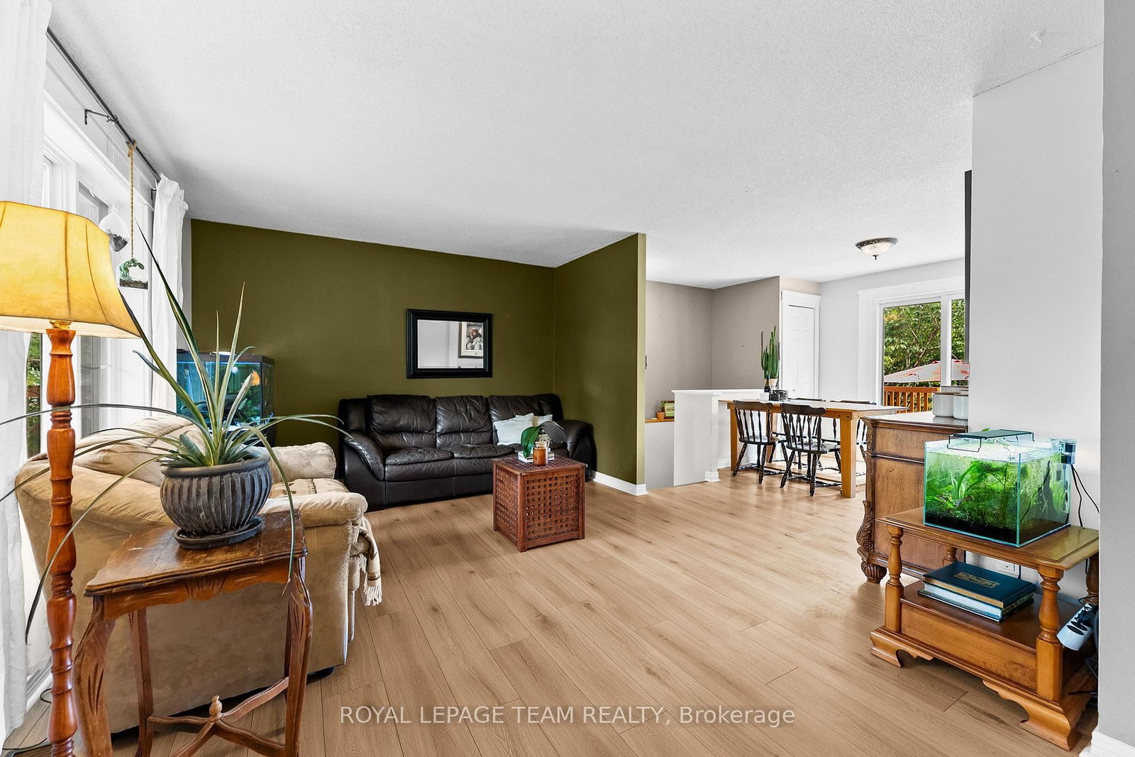 484 WYLIE Road • Deep River, ON photo 10