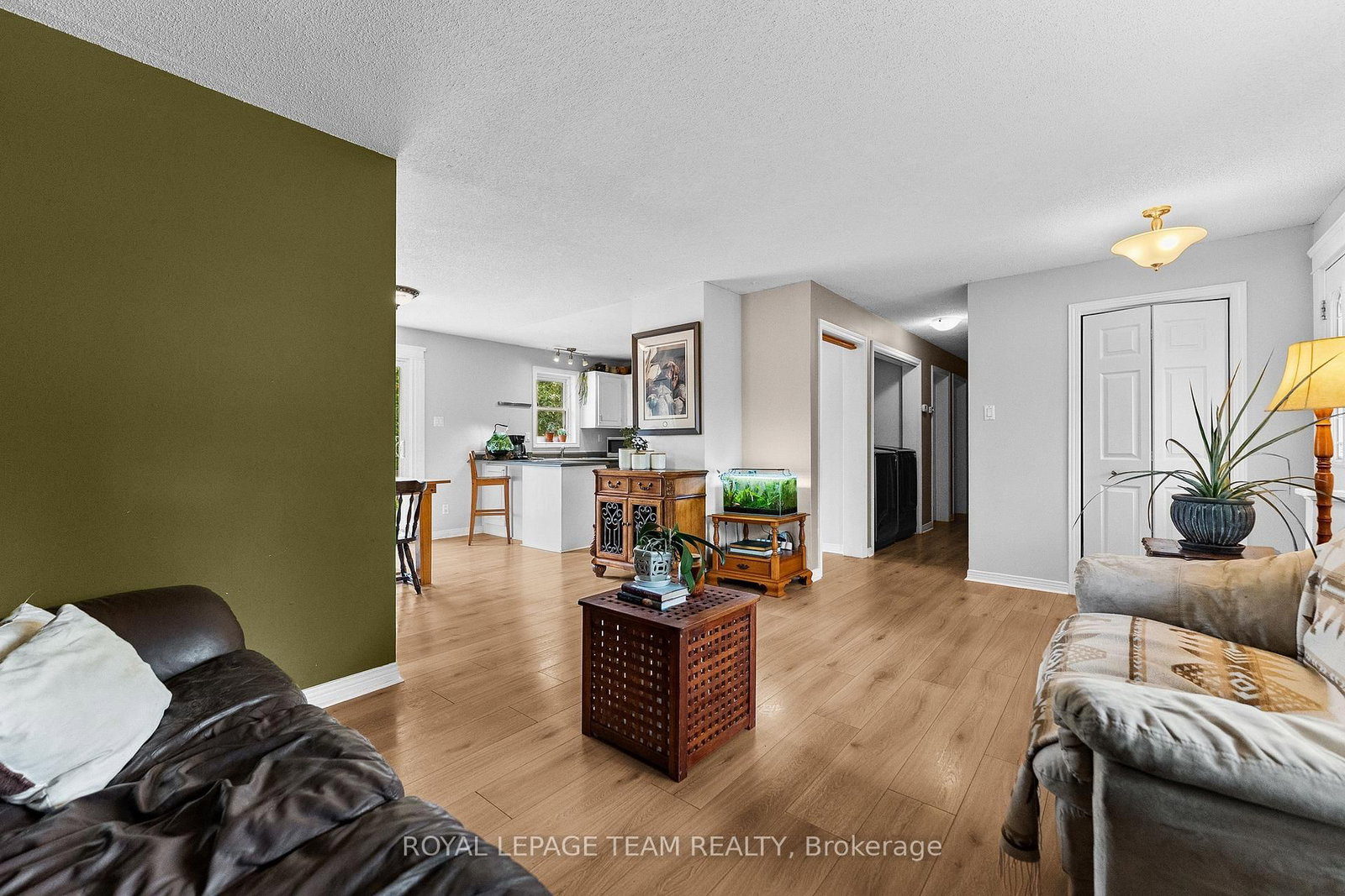 484 WYLIE Road • Deep River, ON photo 12