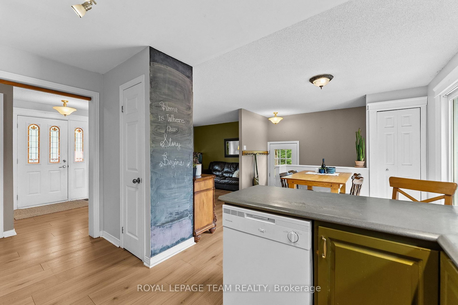 484 WYLIE Road • Deep River, ON photo 17