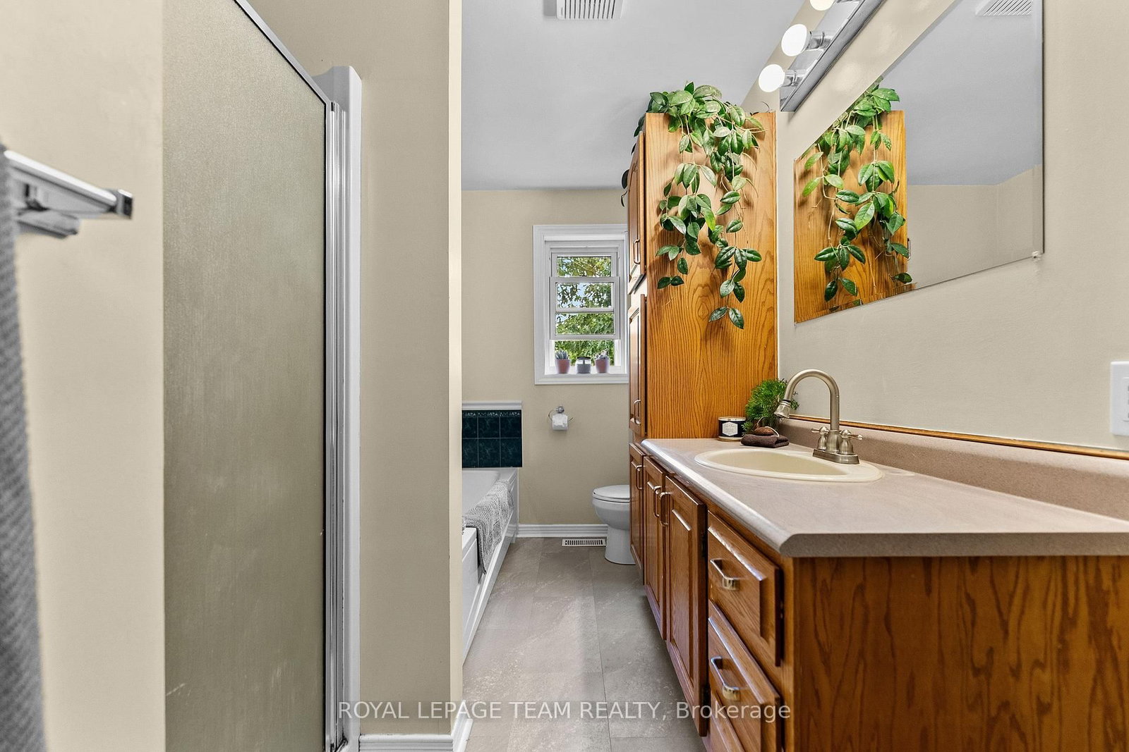 484 WYLIE Road • Deep River, ON photo 18