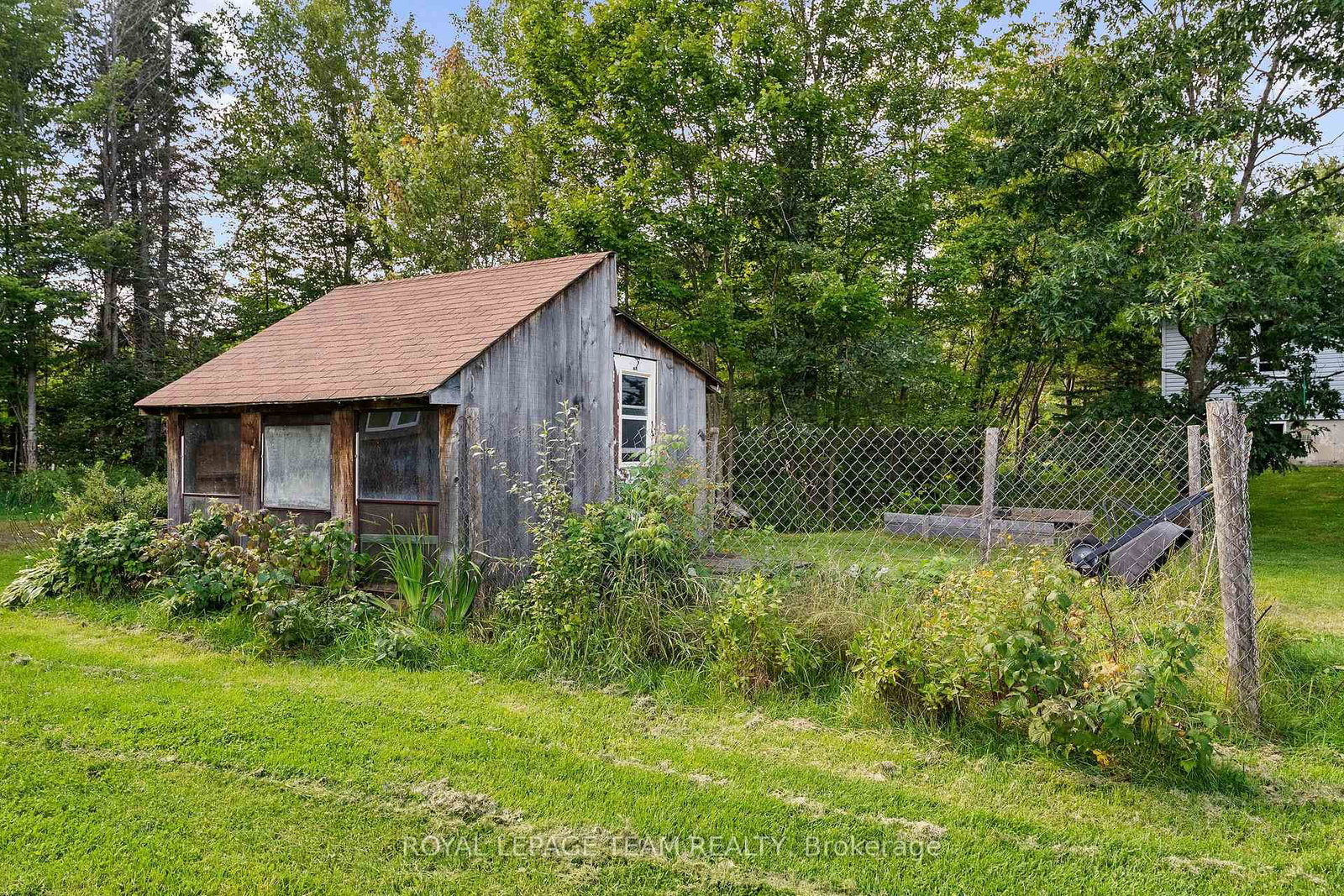 484 WYLIE Road • Deep River, ON photo 35