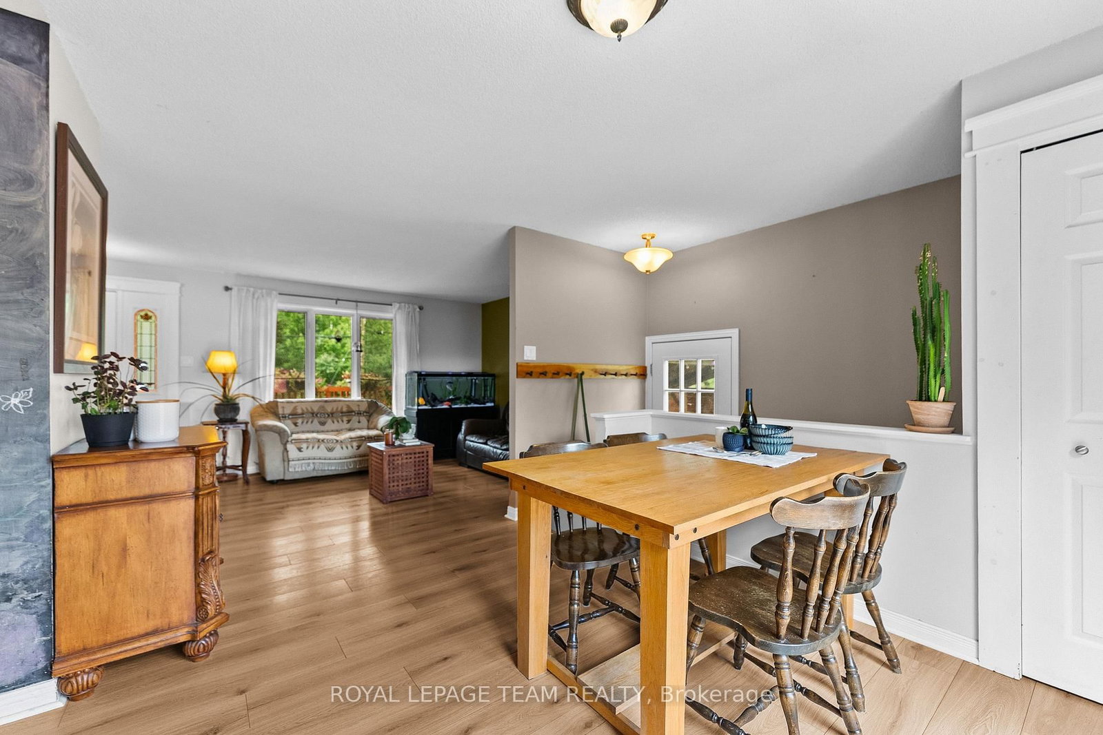 484 WYLIE Road • Deep River, ON photo 13