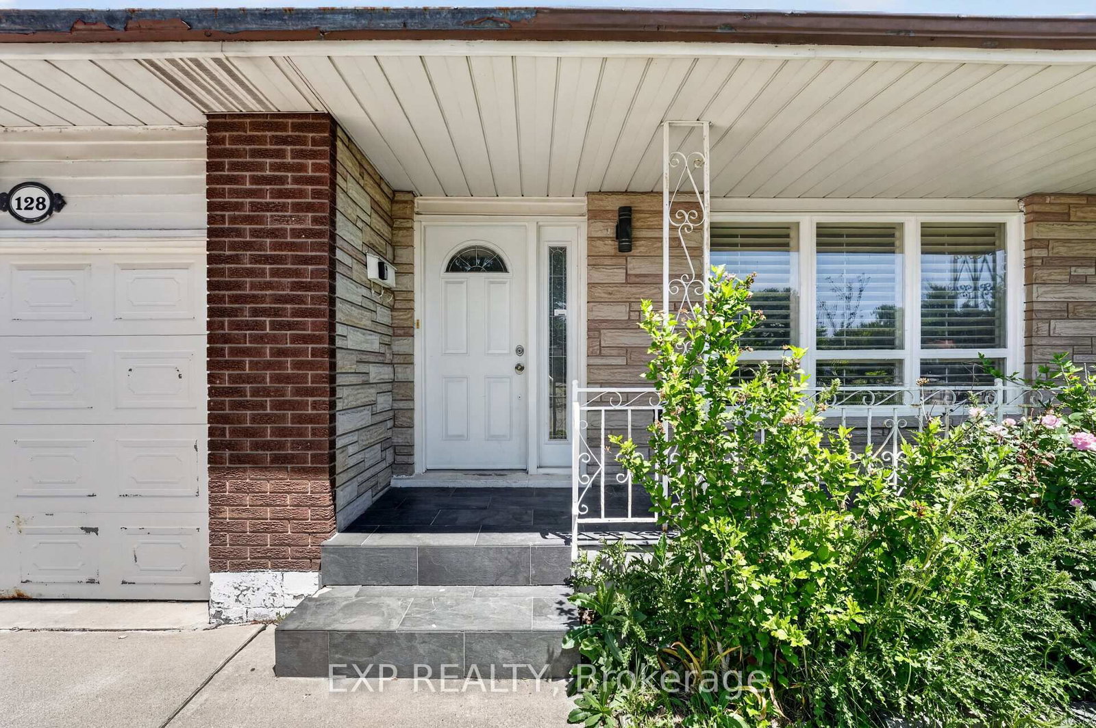 128 Hadeland Avenue • Hamilton, ON photo 3
