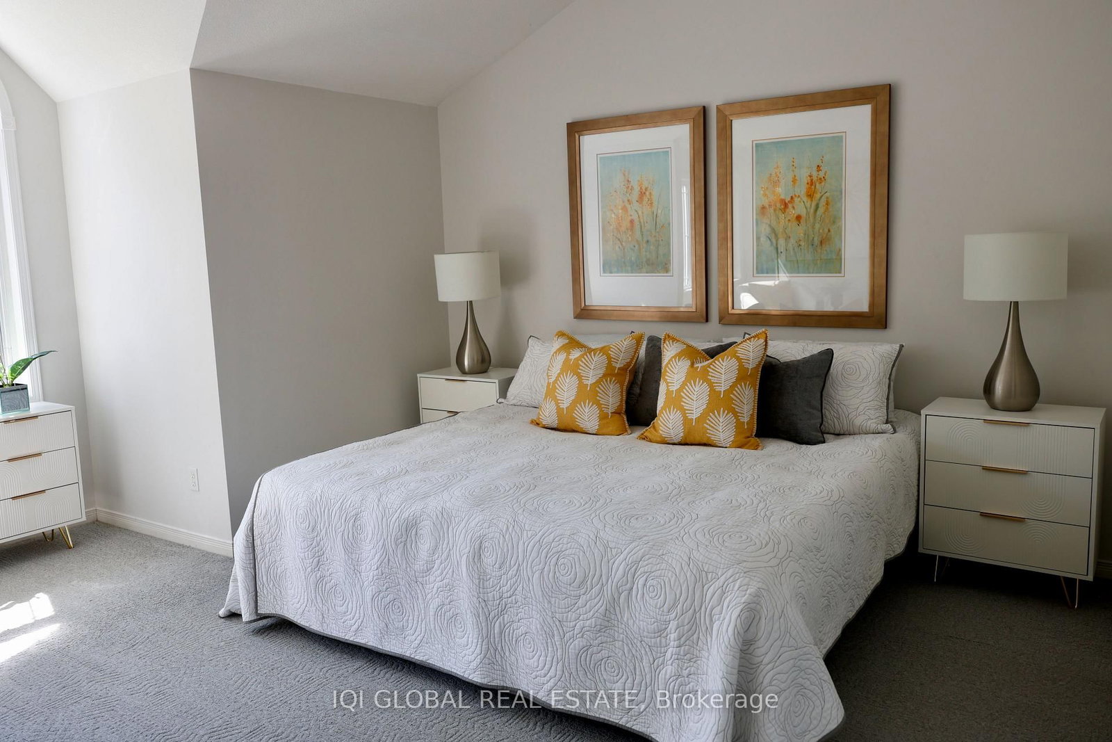881 Blacksmith Street • London North, ON photo 11