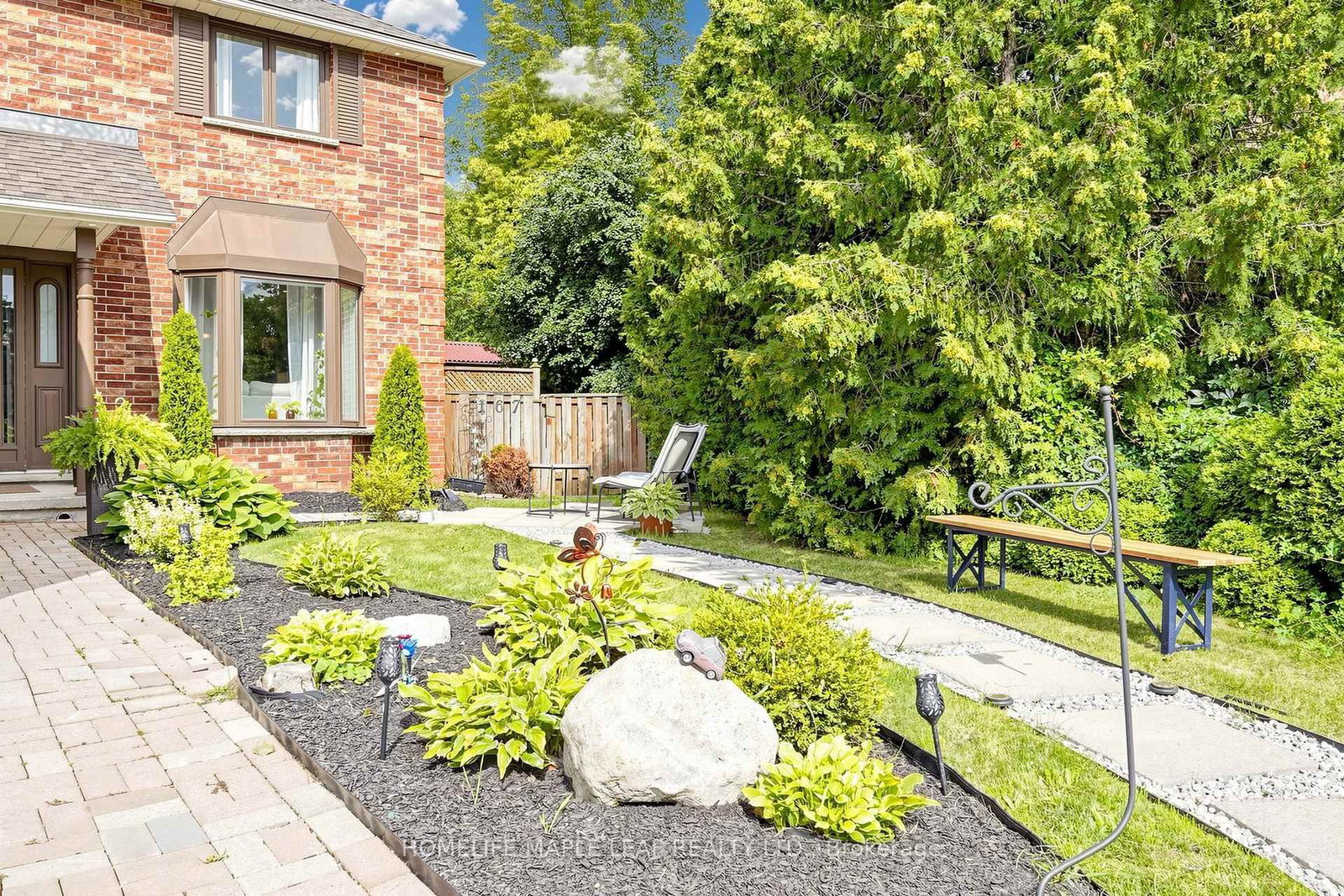 167 Bayne Crescent • Cambridge, ON photo 3