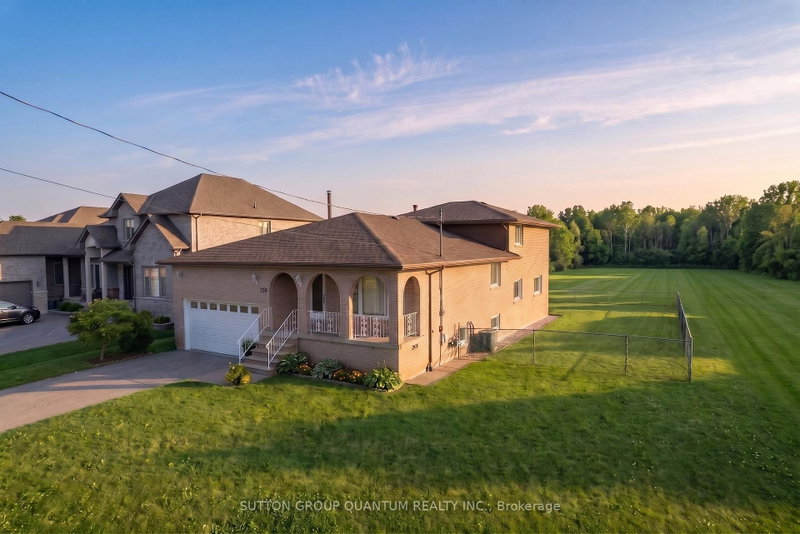 129 Margaret Ave photo 4