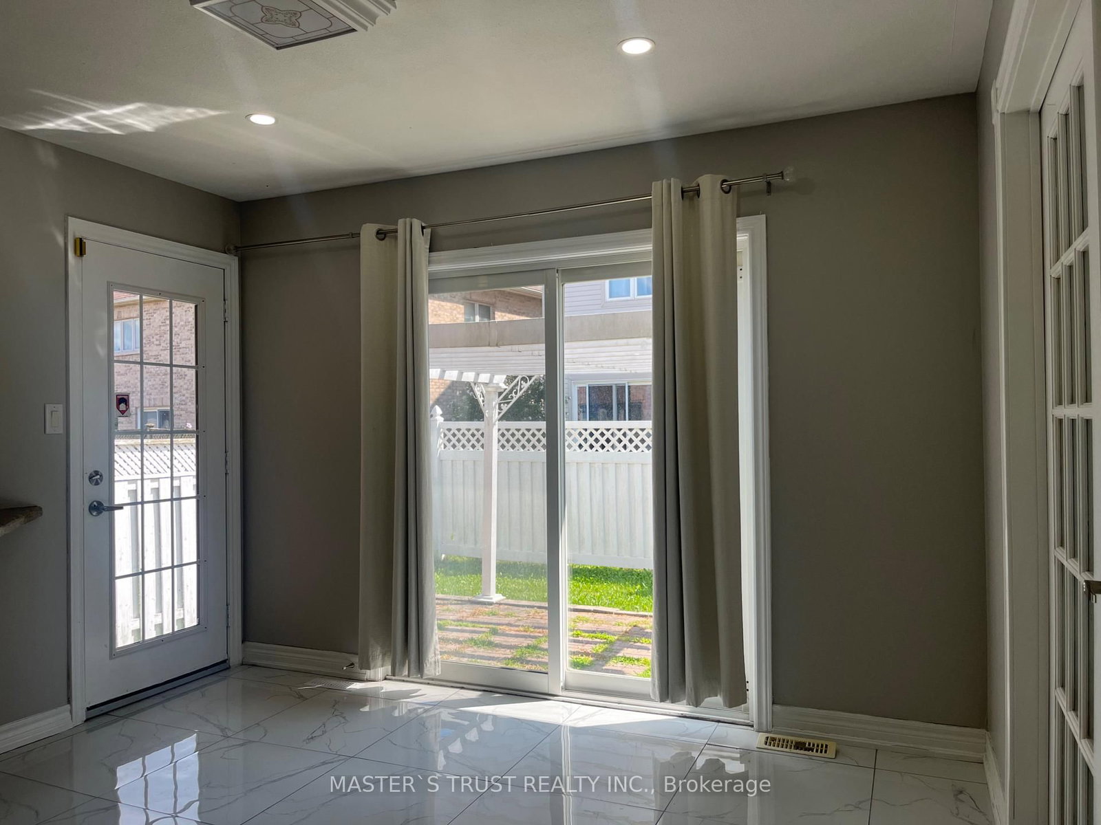 25 Stevens Drive • Niagara-on-the-Lake, ON photo 9