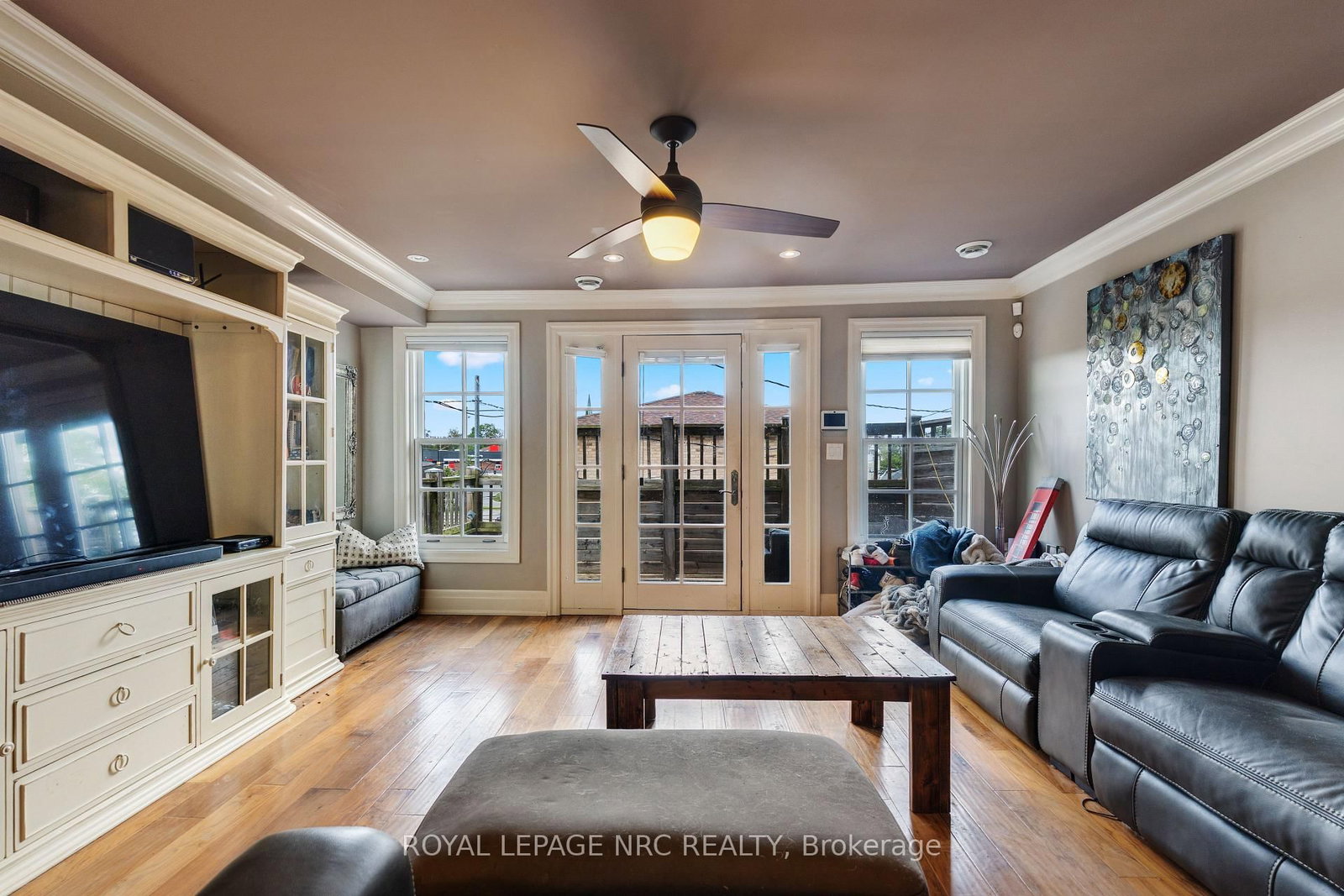 51 Front Street S • Thorold, ON photo 14