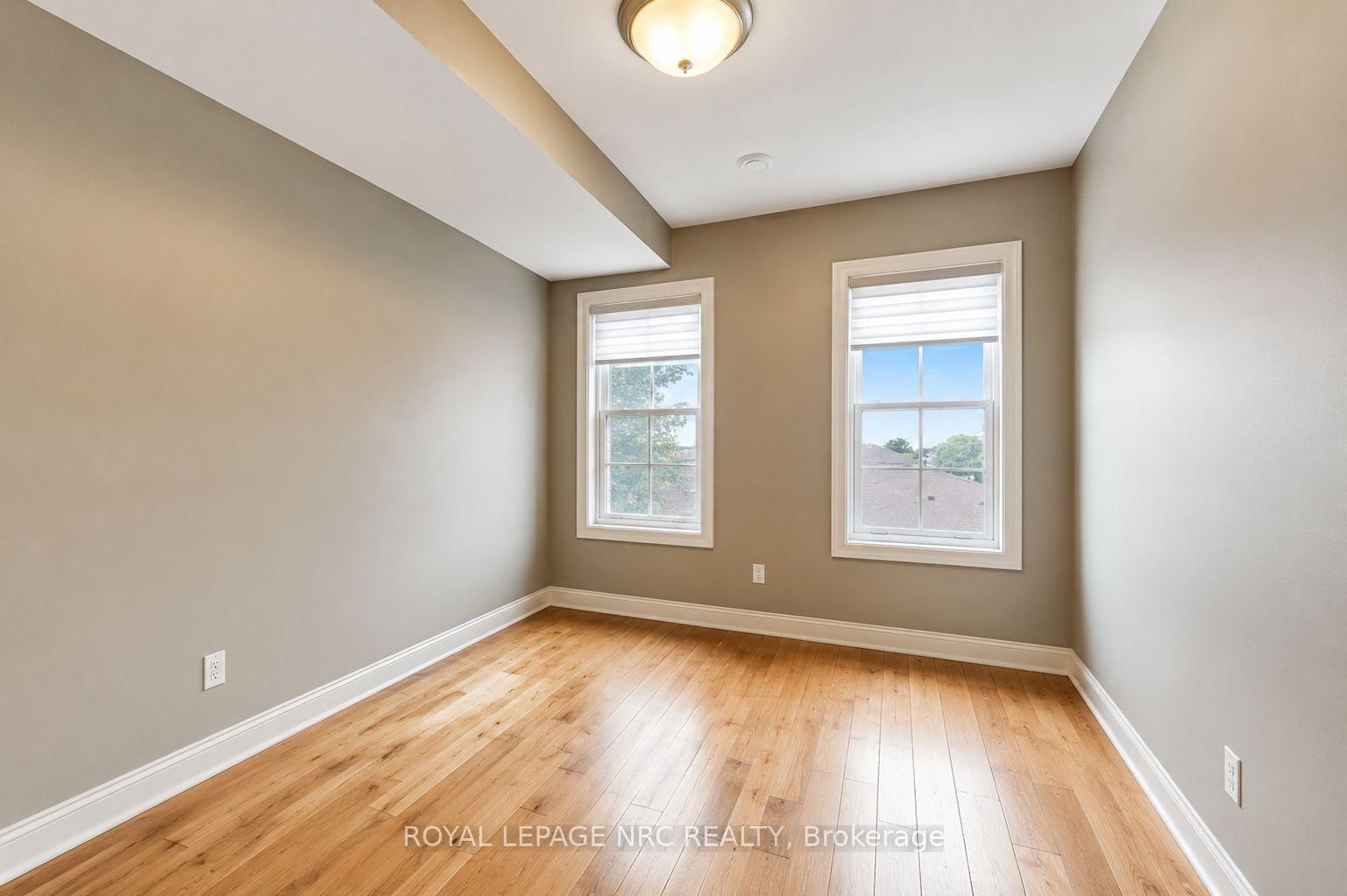 51 Front Street S • Thorold, ON photo 25