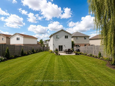 35 Phair Crescent • London South, ON photo 3
