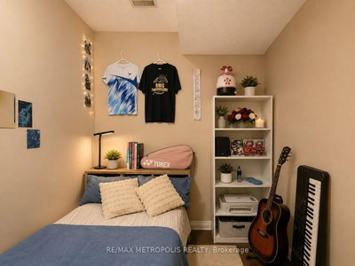 35 Phair Crescent • London South, ON photo 9