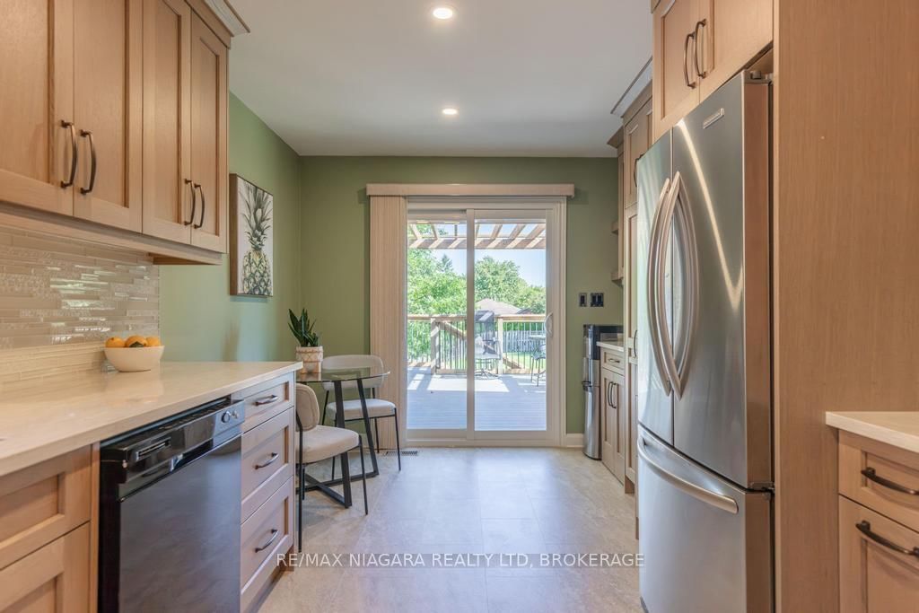 27 Andrea Drive • St. Catharines, ON photo 13