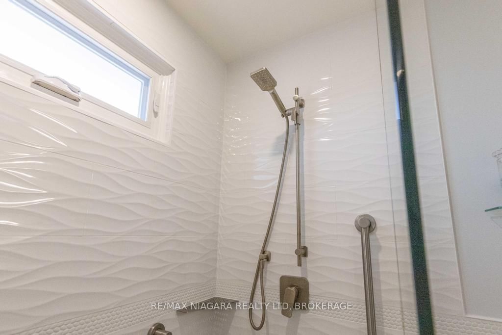 27 Andrea Drive • St. Catharines, ON photo 17