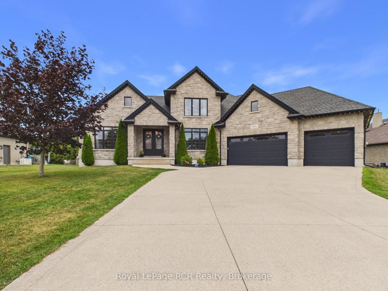906 Parkplace Place