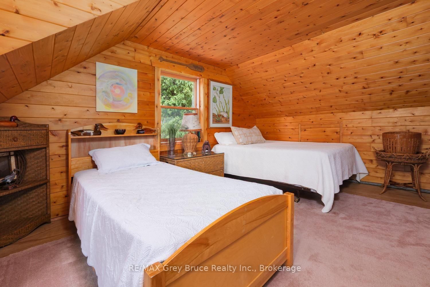 281 Shoreline Avenue • South Bruce Peninsula, ON photo 11