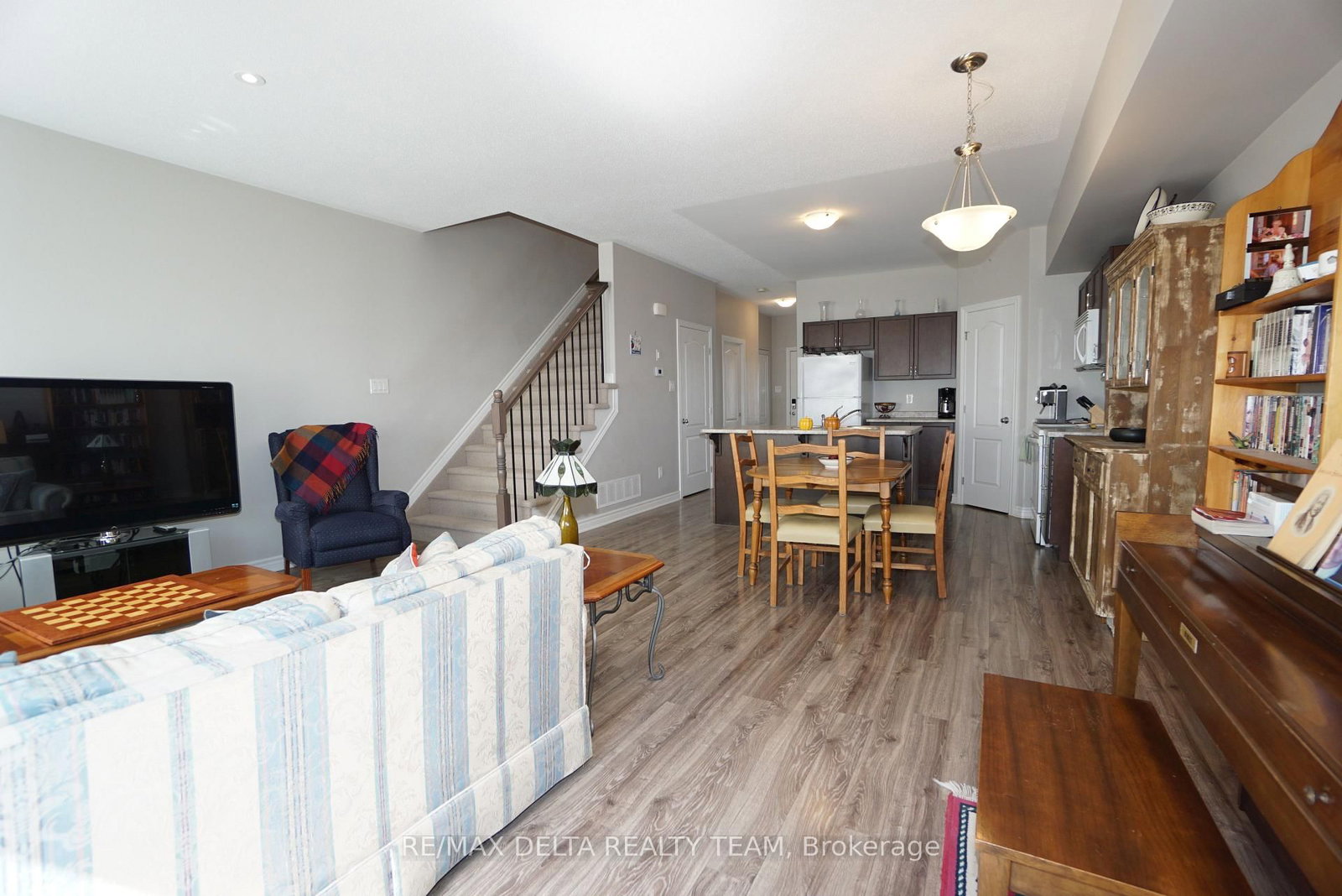92 Bellwood Drive • Arnprior, ON photo 11