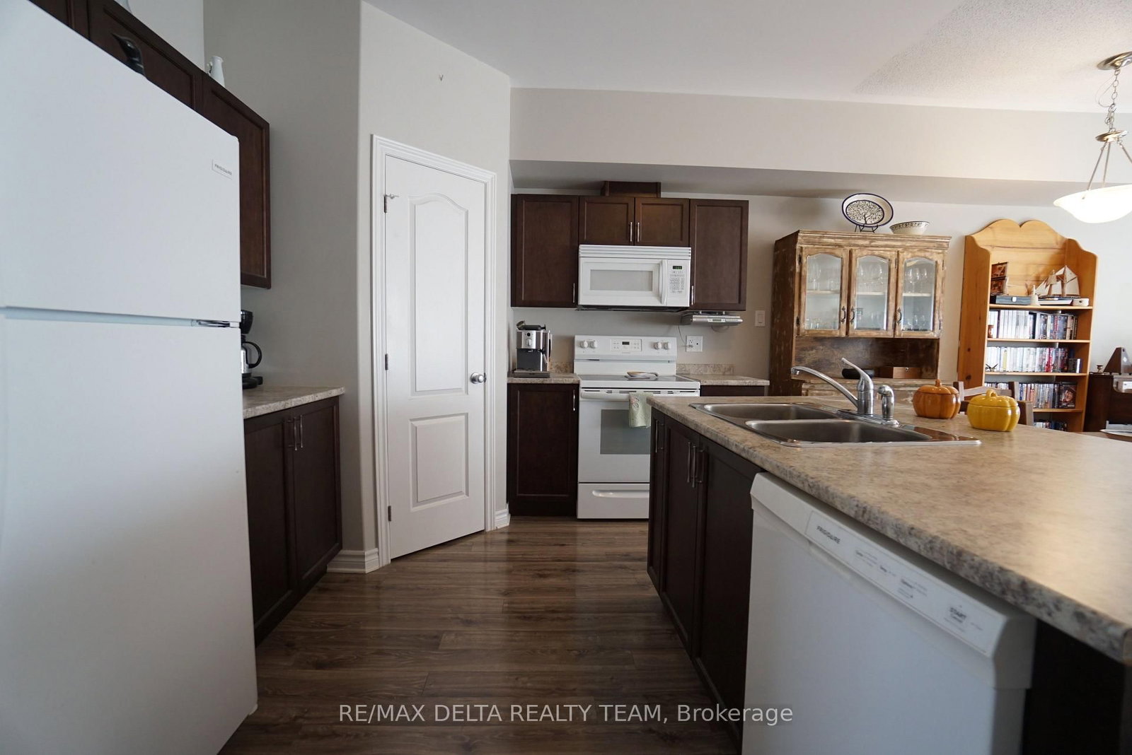 92 Bellwood Drive • Arnprior, ON photo 5