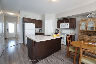 92 Bellwood Drive • Arnprior, ON photo 8