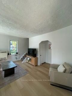 1 - 16 Queen Street N